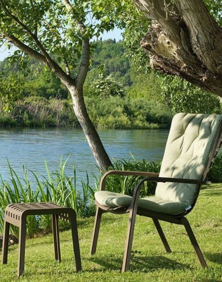 Ghế nhựa đúc ngoài trời cao cấp giá tốt