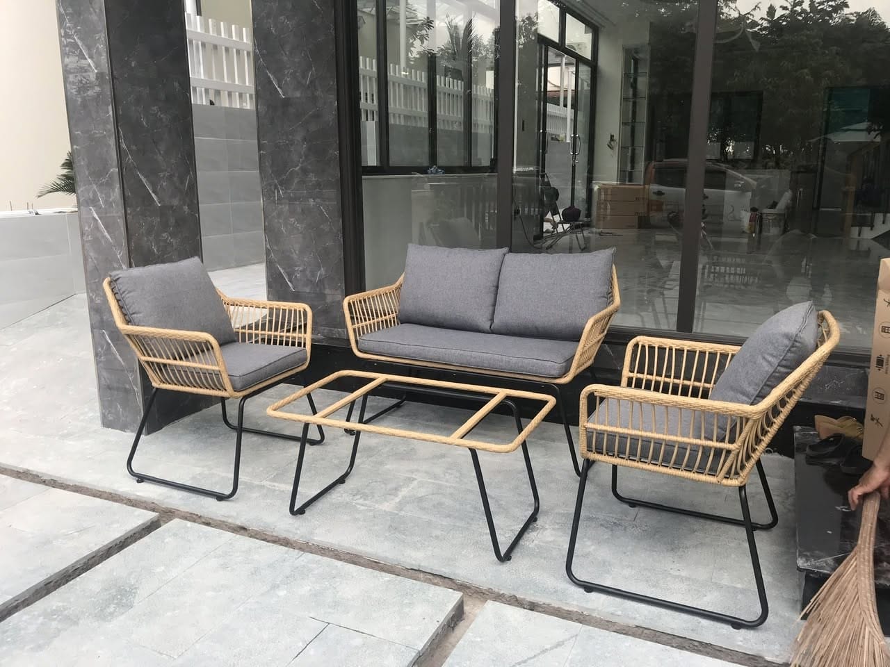 Ghế cafe ngoài trời đẹp & bền: Cẩm nang chọn từ kinh nghiệm thực chiến ghế cafe ngoài trời phong cách hiện đại bền đẹp
