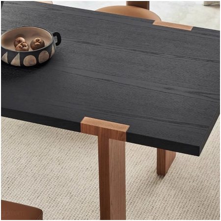 Bàn Ăn Gỗ Tự Nhiên Cổ Điển Dài Tối Giản