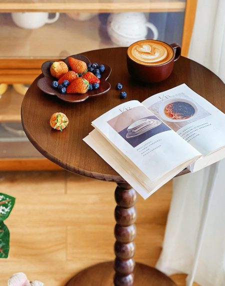 Bàn Trà Gỗ Tự Nhiên Hiện Đại Cho Phòng Khách Nhỏ