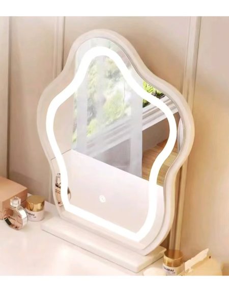 Bàn Trang Điểm Gỗ MDF Hiện Đại Có Gương Led Bàn Trang Điểm Gỗ MDF Hiện Đại Có Gương Led